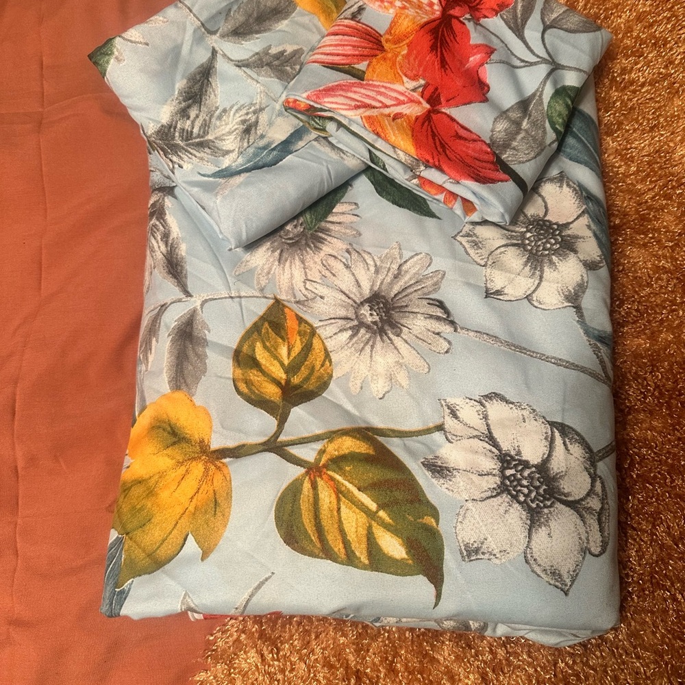 Floral Print Bedding Set